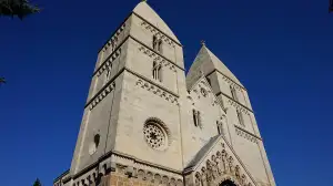 Jak Poznat Dezinformace